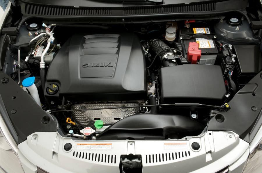  Suzuki Kizashi 2010 года  (фото 75 из 136)